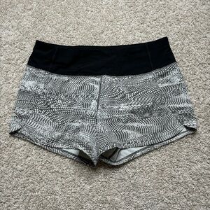 Lululemon Run Times Short II *4"